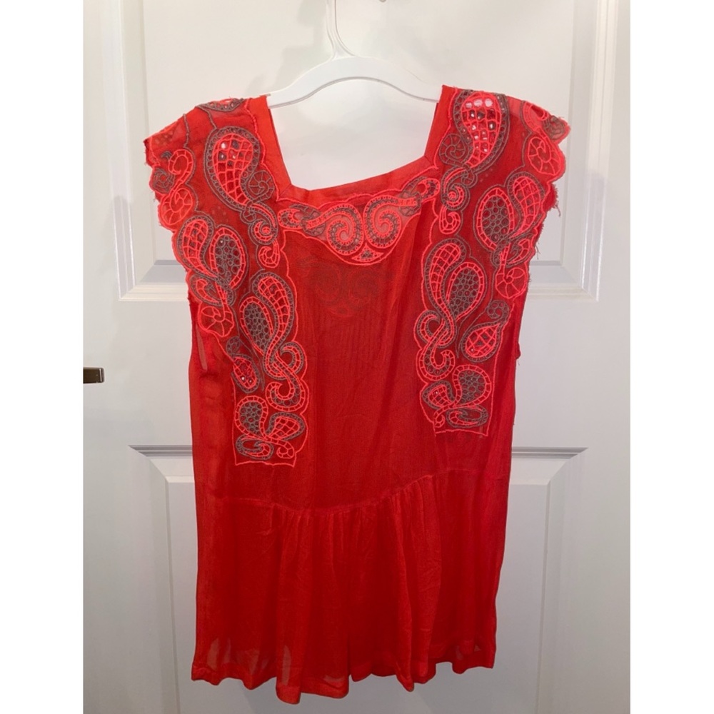 Isato neon orange size S blouse